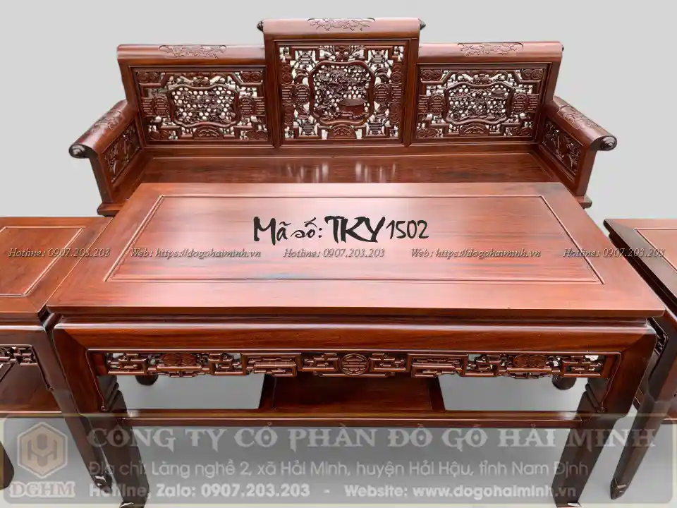 bàn ghế trường kỷ đục tích tứ dân