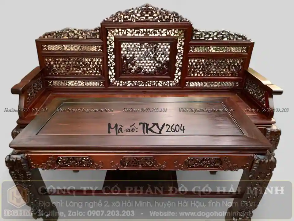 bàn ghế trường kỷ lối huế đục tứ quý