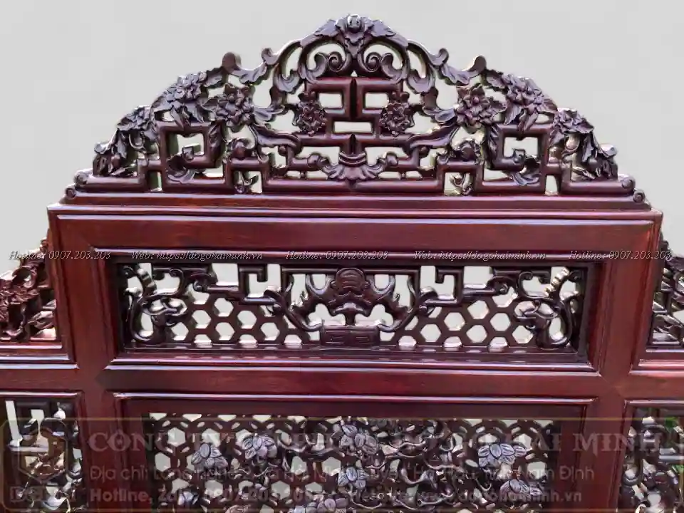 trường huế đục tứ quý