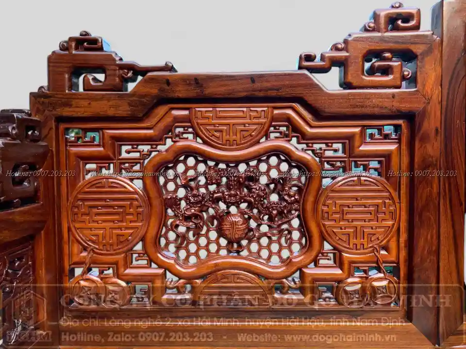 trường kỷ gỗ gụ đục ngũ sư vờn cầu