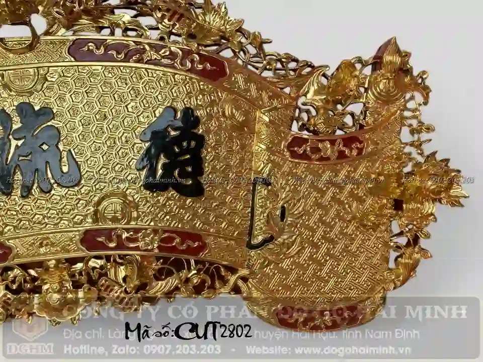 cuốn thư thếp vàng