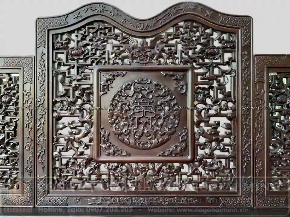 mẫu trường kỷ huế đục triện dắt