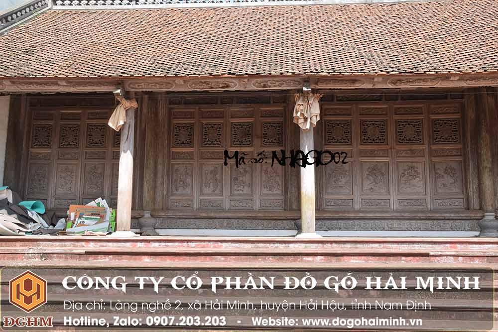 nhà cổ bằng gỗ lim