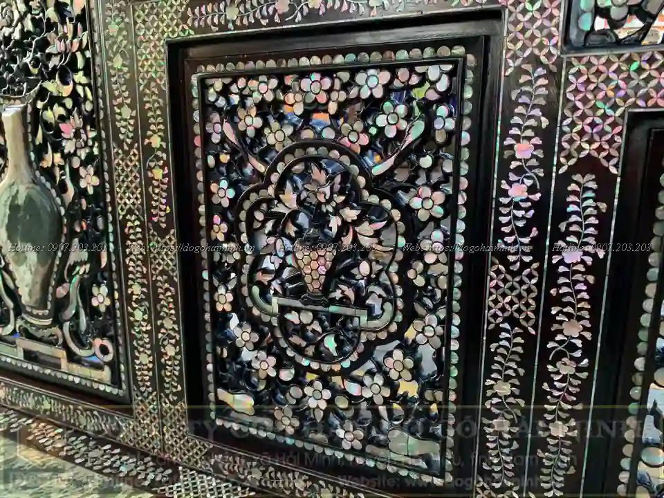 trường kỷ ngũ sơn đại cẩn ốc liên chi