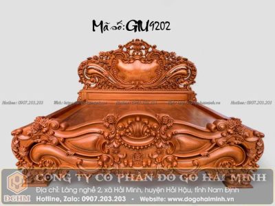 giường hoàng gia mẫu hoa hồng