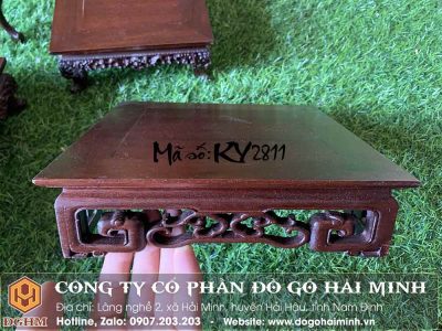 chân kỷ vuông kê đồ