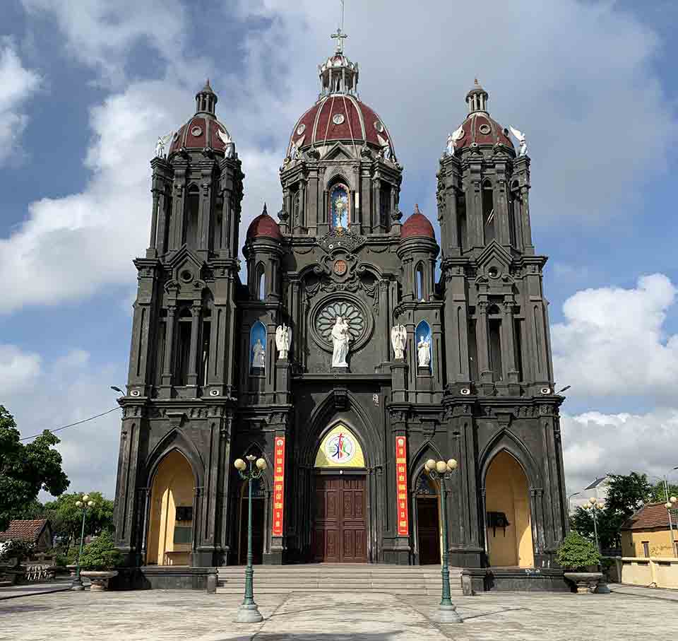 nhà thờ giáo xứ Trại Đáy 