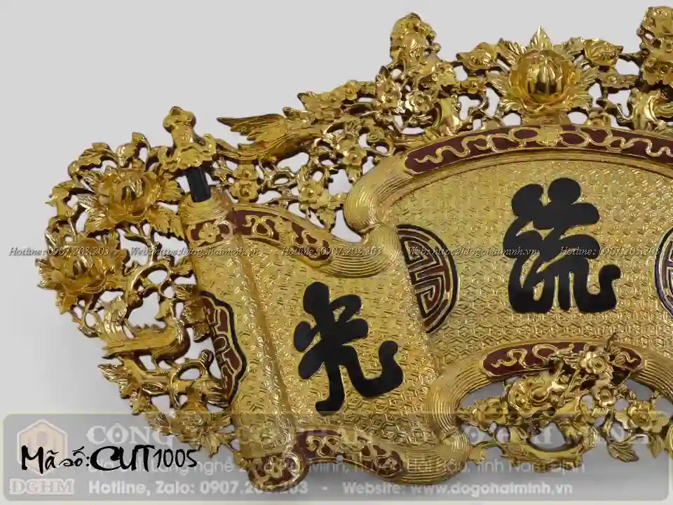 cuốn thư mai hoá long thếp vàng